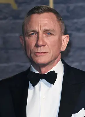 Headshot Of Daniel Craig