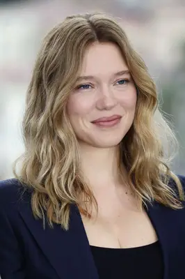 Headshot Of Léa Seydoux In The