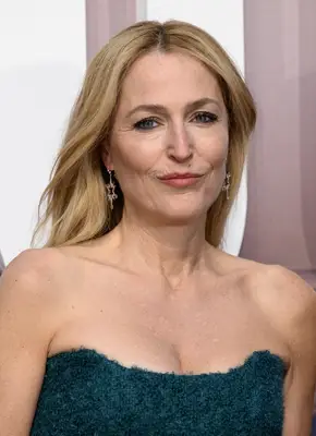 Headshot Of Gillian Anderson In The