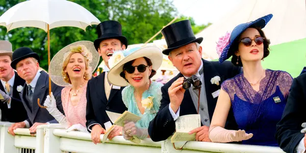 Downton Abbey veidotājs ieteica, ka filmu ir vairāk, taču jums ir jāpabeidz fināls