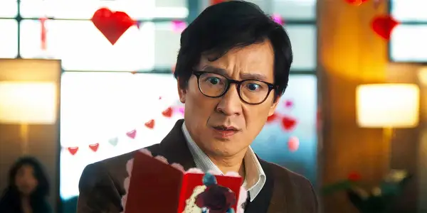 Per què les ressenyes de Love Hurts són tan dolentes: el que va passar malament amb la pel·lícula del 19% de Ke Huy Quan a Rotten Tomatoes