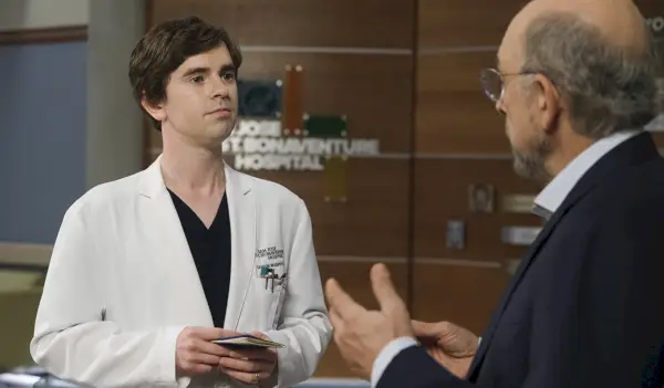 Freddie Highmore ako Shaun Murphy vo filme Dobrý doktor