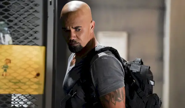 Quem Shemar Moore está namorando agora? Certa vez, ele chamou Halle Berry de a primeira mulher a ‘realmente arrasar’