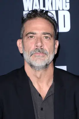 Headshot Of Jeffrey Dean Morgan In The Premiere Of The Walking Dead
