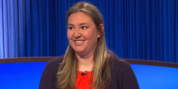 Neue Gefahren! Der Champion Emily Croke enthüllt eine außergewöhnliche Verbindung mit der endgültigen Gefahr! verfolgen