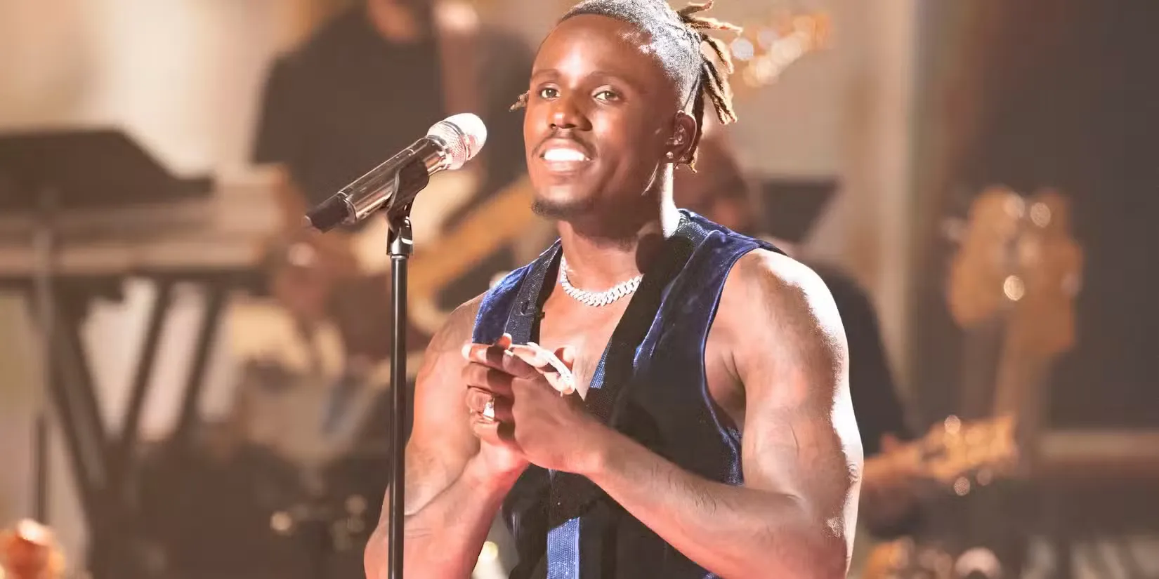 O último marco da carreira do vencedor do American Idol, Jamal Roberts, prova que o programa ainda é relevante antes da estreia da 24ª temporada