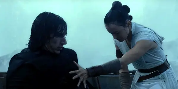 Star Wars erklärt schließlich die Entstehung von farbigem Skywalker,