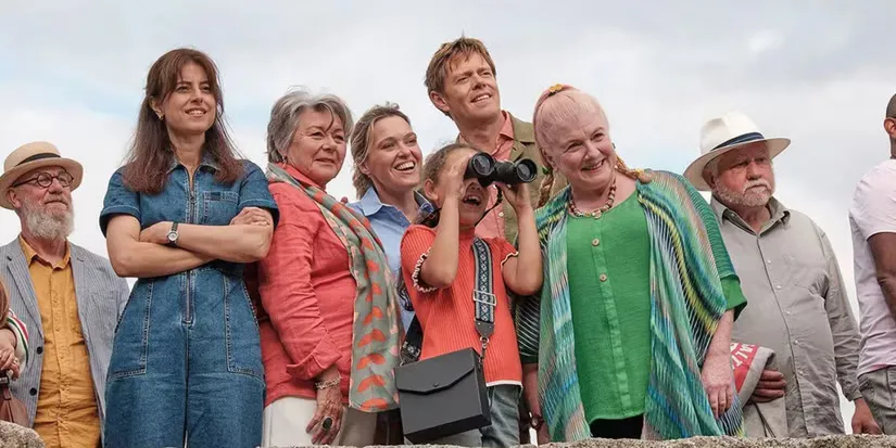 Recenzja trzeciego sezonu Beyond Paradise: Mam nadzieję, że sezon 4 będzie miał więcej odcinków, ponieważ ten brytyjski serial kryminalny to przytulny kryminał w najlepszym wydaniu