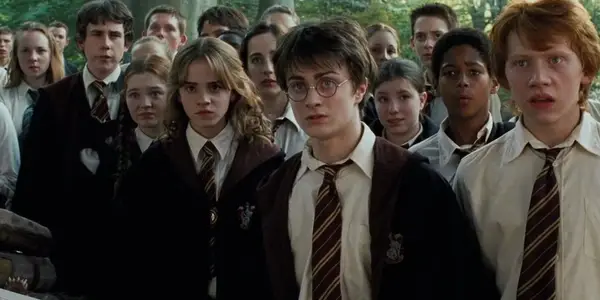 Harry Potter Remake의 새로운 Sirius Black은 마침내 Azkaban 영화의 죄수로부터 빠진 26 살짜리 장면을 소개 할 수 있습니다