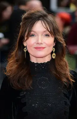 Headshot Of Essie Davis