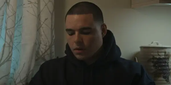 Hva skjedde med Aaron Hernandezs eldre bror, DJ Hernandez