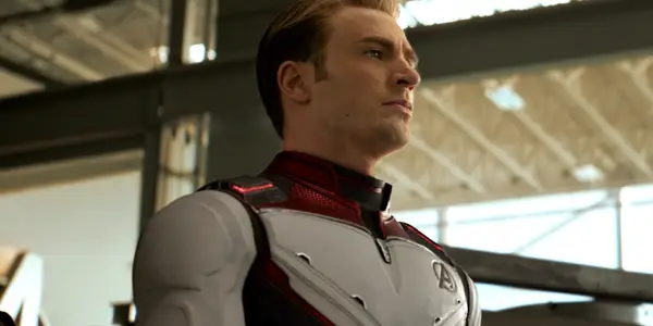 „Marvel Boss“ kaltina kapitoną Amerika: drąsus Naujojo pasaulio nesėkmė pakeičiant Chrisą Evansą
