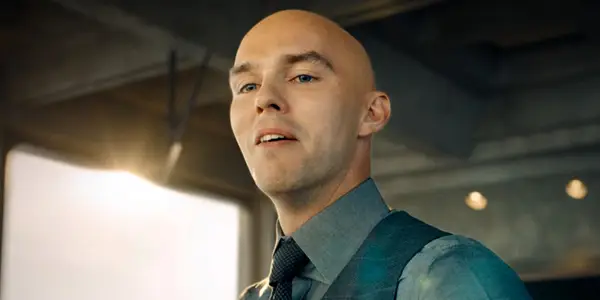 James Gunn adresserer, om Lex Luthor nogensinde vil donere sin krigsdrag i DCU efter det Superman påskeæg