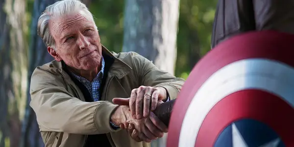 Parce que le remplacement de Captain America est le MCU Sam Wilson