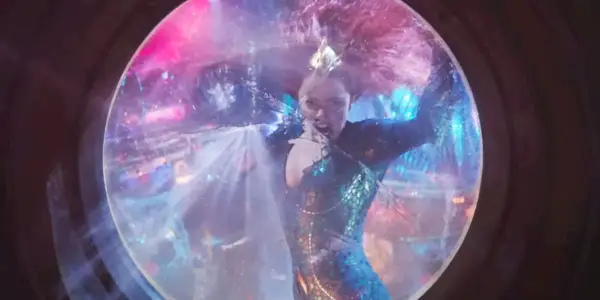 Mera מנקב חלון בטריילר של Aquaman 2