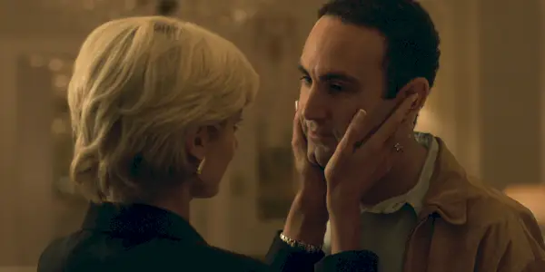 Khalid Abdalla, Elizabeth Debicki, la couronne, saison 6