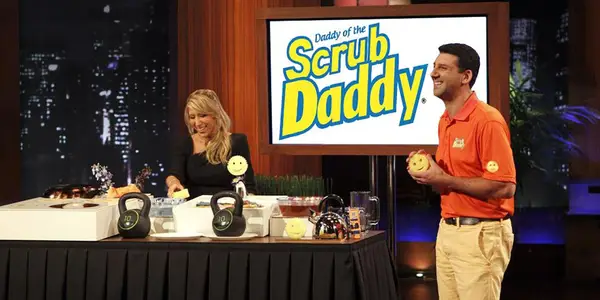 Scrub Daddy Net Net: quanto è ricca la compagnia di tarache Shark (