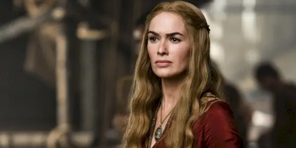 Cersei Lannister sieht in Game of Thrones genervt aus