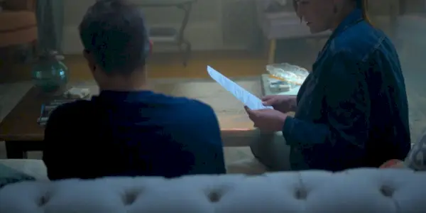 Herron과 그의 아내는 Betrayal: The Perfect Husband의 재연에서 수색 영장을 받았습니다.