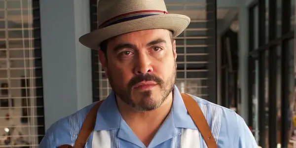Com Dexter va substituir Angel Batista a la temporada 8 sense que ningú ho sàpiga