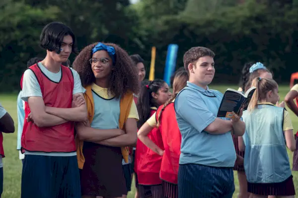 yasmin finney como charlie, william gao como tao, rompecorazones