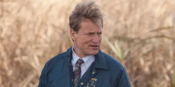 Woody Harrelson vo filme True Detective