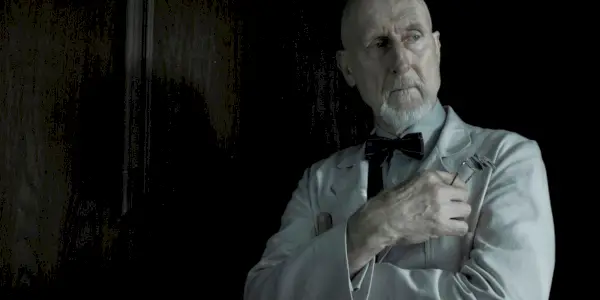 Dr. Arden v American Horror Story
