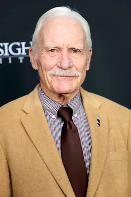 Headshot Of Dale Dye