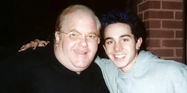 Dirty Pop: Què li va passar a Michael Johnson després que Lou Pearlman intentés expulsar -lo de naturalesa