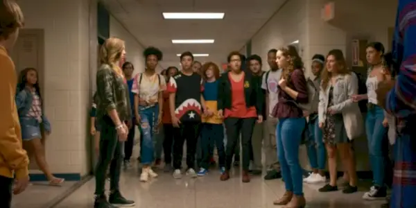 Cobra Kai se termine avec la saison 6 n'était pas la décision de Netflix, déclare le créateur