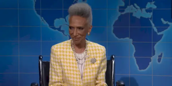 SNL 주말 업데이트 Joke Swap의 Hattie Davis는 실제 사람입니까?