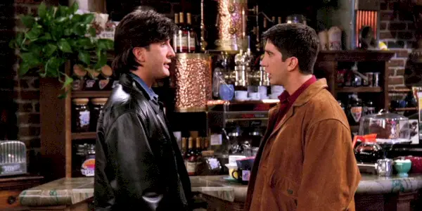 Přátelé: Proč Russe hraje 'Snaro' (Když je to opravdu David Schwimmer)