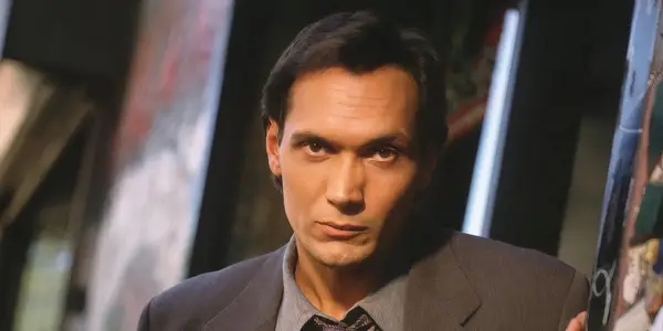 Kodėl Jimmy Smitsas paliko „NYPD Blue“ (nepaisant to, kad buvo nominuotas 5 „Emmys“)
