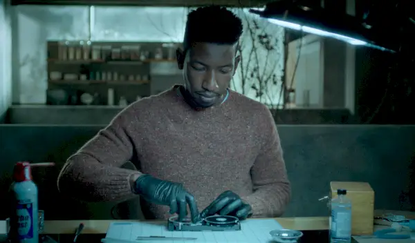 mamoudou athie nel ruolo di Dan Turner, archivio 81
